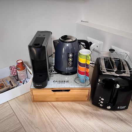 Almond Apartment Катания Екстериор снимка